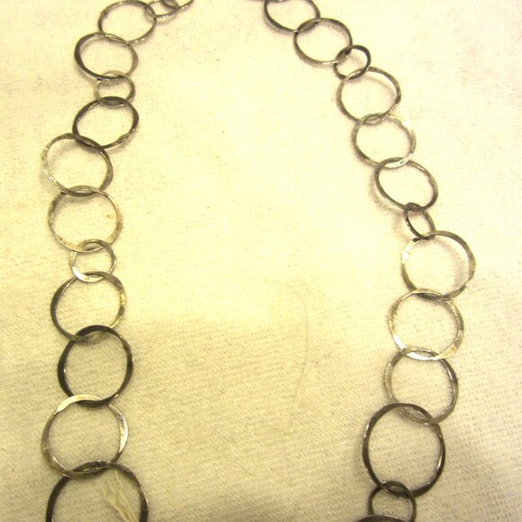 VTG ORIGINAL LOOPED CIRCLES NECKLACE, SILVERTONE - Picture 4 of 4